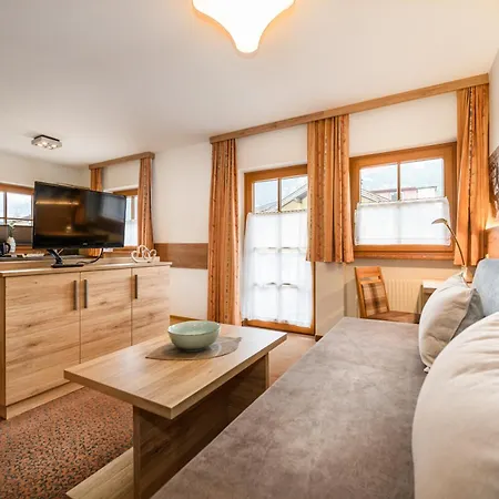 Birgit - Inklusive Eintritt Alpentherme Бад Хофгаштайн